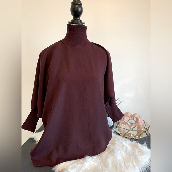 Babaton Tops - Babaton Aritzia Burgundy Blouse Flowy